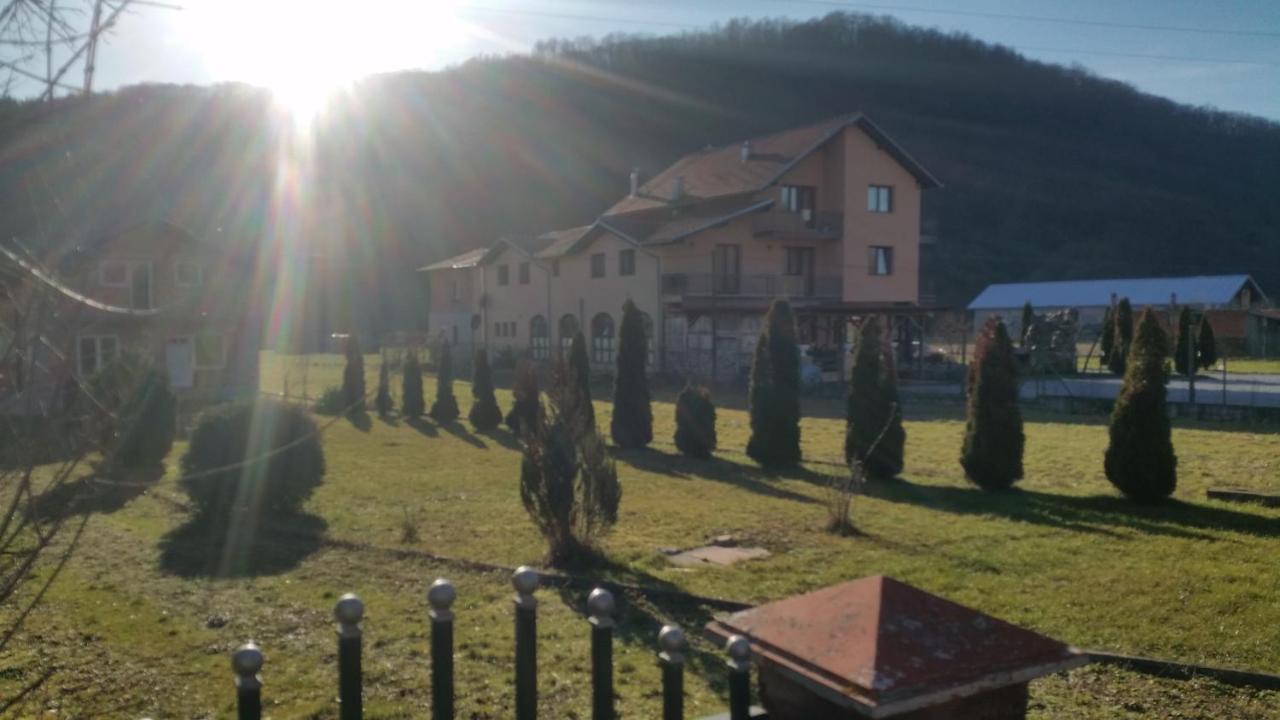 Apartmani Natura Sanski Most Eksteriør billede